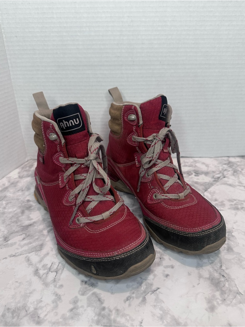Ahnu Hiking Boots Gorpcore Women's Size 6 Red Waterproof Vibram Trail Shoes